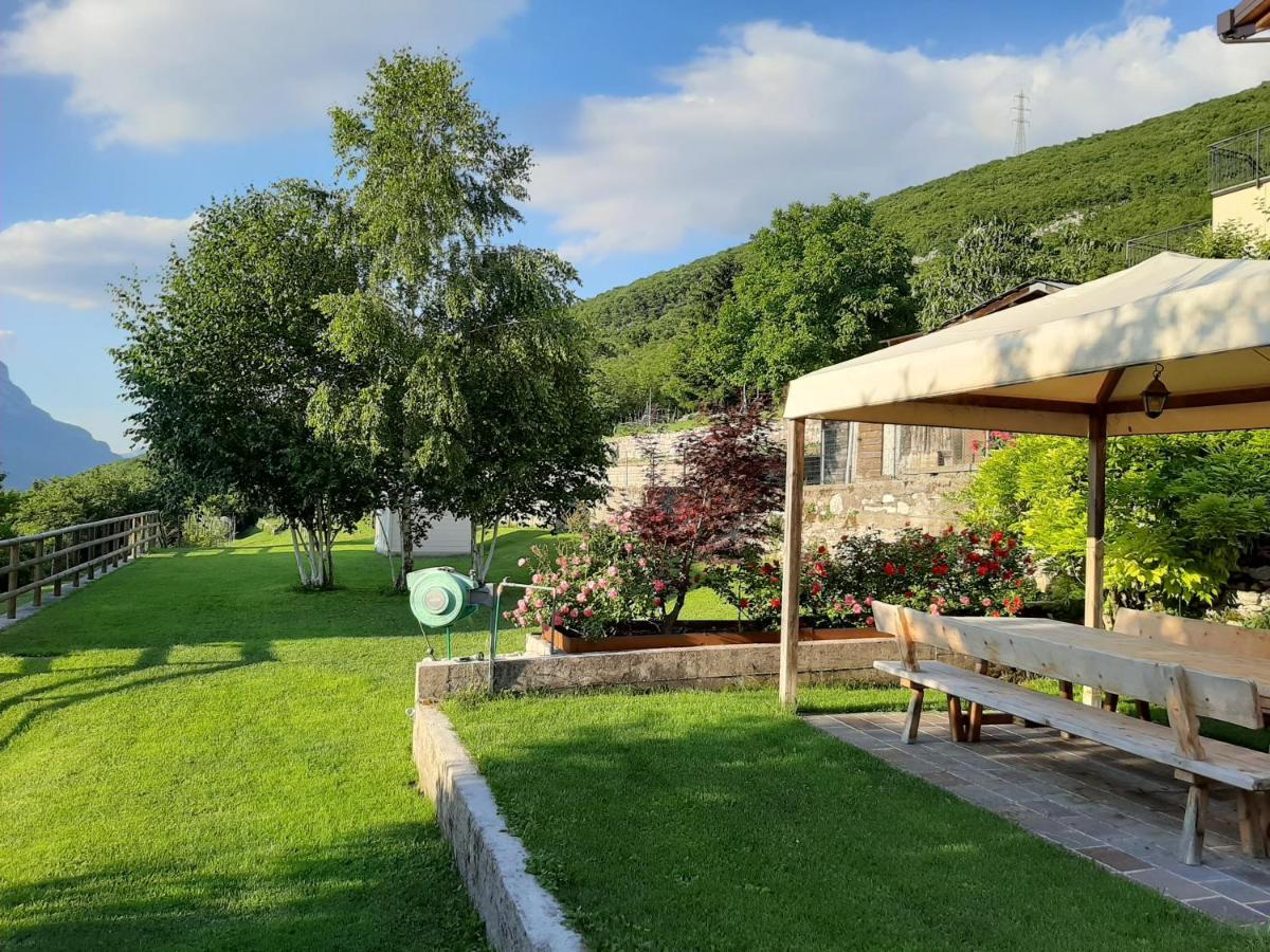 Appartamento Per Vacanze "Il Gelso" 로베레토 외부 사진